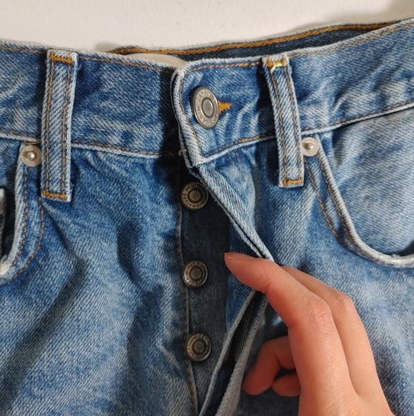 Zara Denim Shorts Frayed Hem Size 6 - Picture 4 of 5